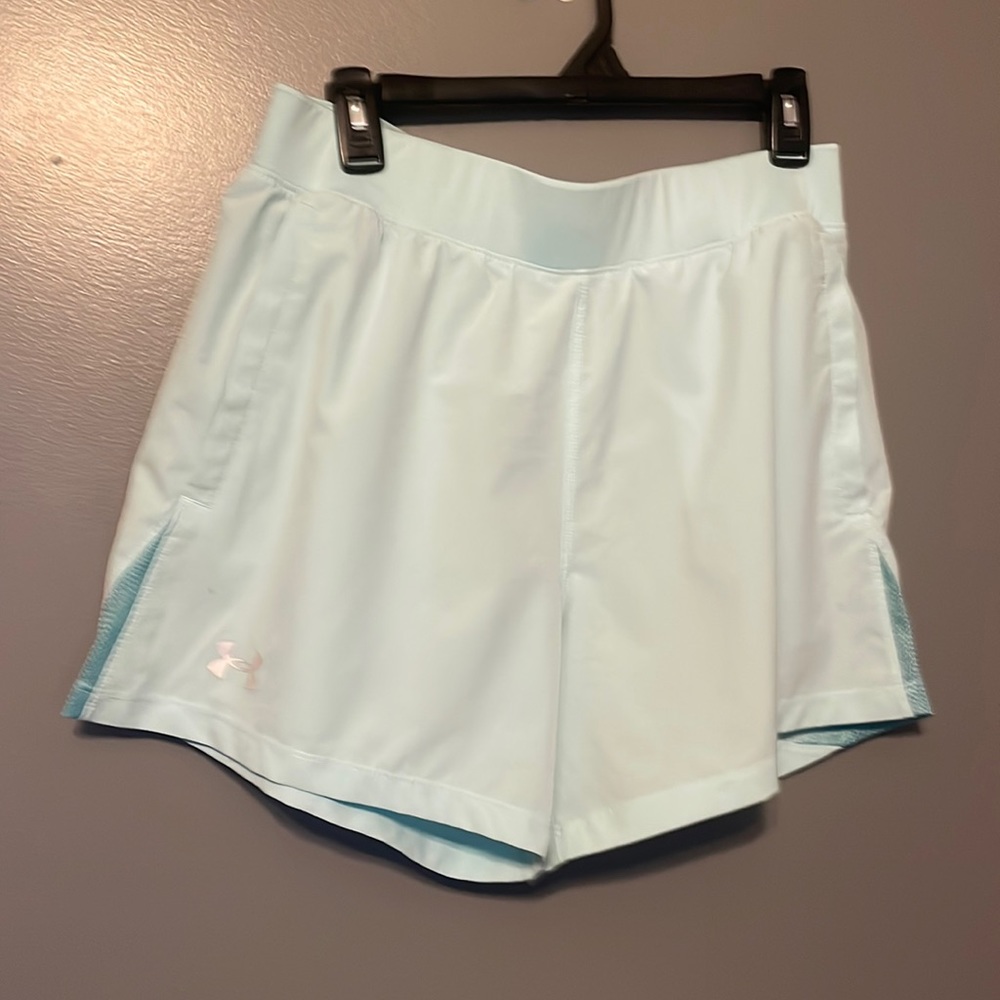 Men Under Armour shorts *